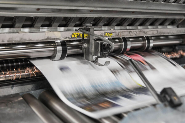 Máquina de impresión profesional para producción gráfica de gran formato y alta calidad